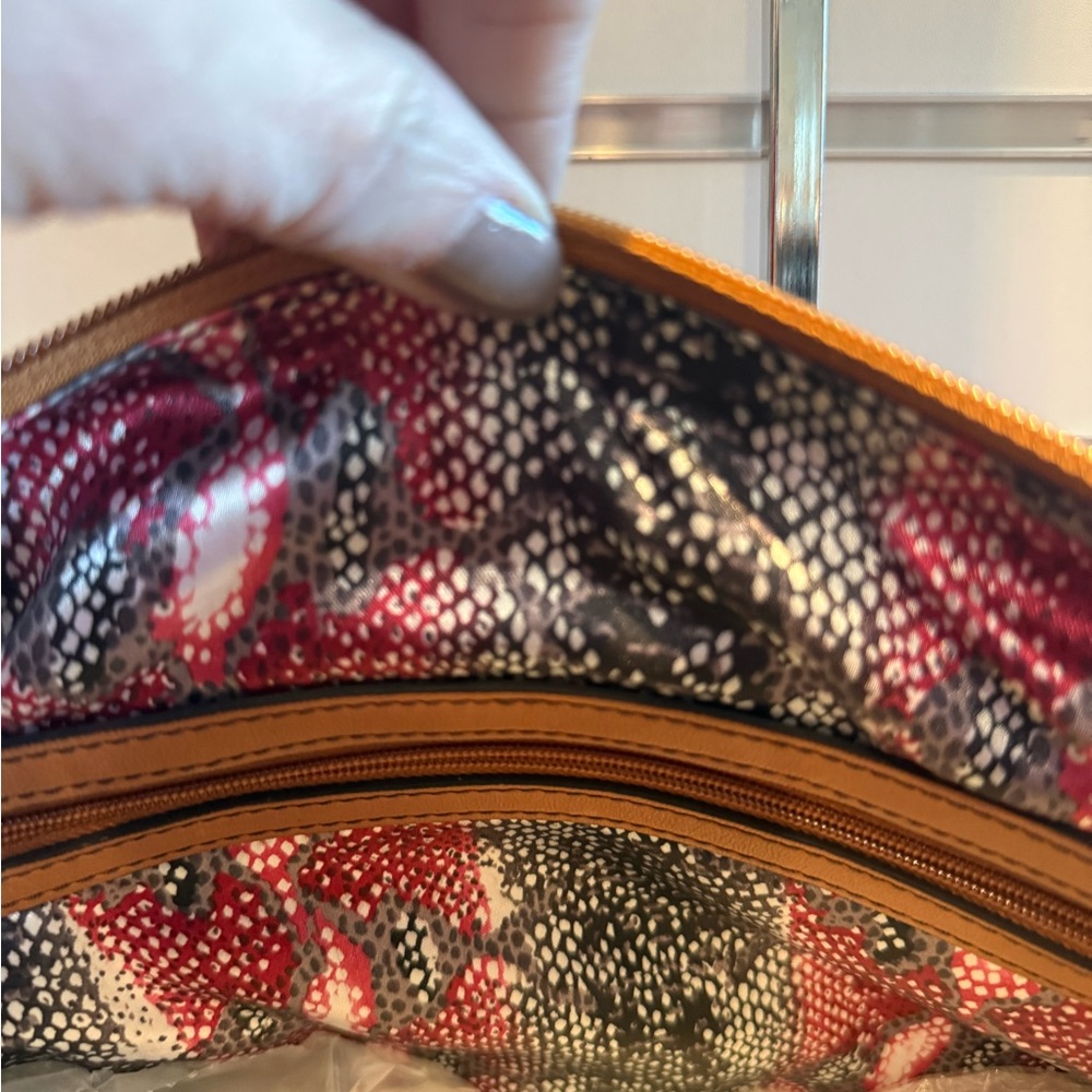 Aqua Madonna Tan Leather Tote Bag - Picture 5 of 5
